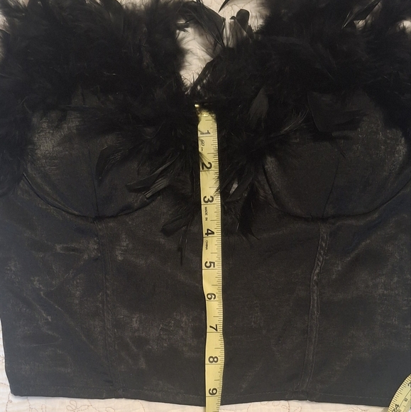 Lily White Black Feather Top - Picture 10 of 11
